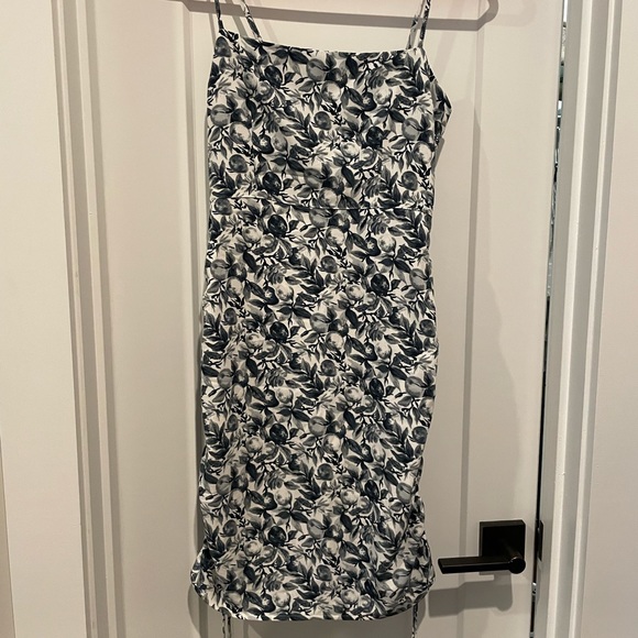 Abercrombie and fitch side-Cinch Ruched Mini Dress - Picture 4 of 9